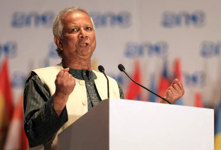 Muhammad Yunus Returns to Bangladesh